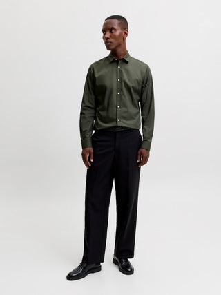 Ανδρικό πουκάμισο JJJOE SHIRT LS PLAIN JACK & JONES 12187222 FOREST NIGHT NOOS SS26