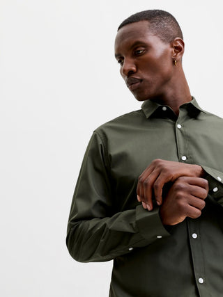 Ανδρικό πουκάμισο JJJOE SHIRT LS PLAIN JACK & JONES 12187222 FOREST NIGHT NOOS SS26