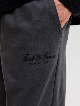Ανδρικό παντελόνι φόρμας JPSTGORDON ARCHIVE SWEAT PANTS JACK&JONES 12288641 ASPHALT NOOS W26/27