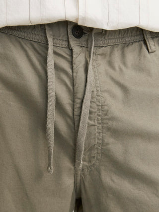 Ανδρική βερμούδα JPSTJAIDEN CAMPAIGN HYBRIDBONDISHORT SRT Jack & Jones 12274968 Dusty Olive SS25