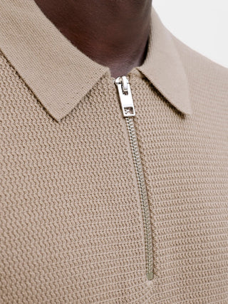 Ανδρική μπλούζα polo κοντομάνικη JJMAX KNIT ZIP POLO SS Jack & Jones 12288544 String SS26