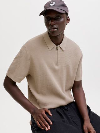 Ανδρική μπλούζα polo κοντομάνικη JJMAX KNIT ZIP POLO SS Jack & Jones 12288544 String SS26