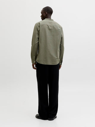Ανδρικό πουκάμισο JJEBREEZE LINEN BLEND BAND SHIRT L/S SN JACK&JONES 12288601 DUSTY OLIVE SS26