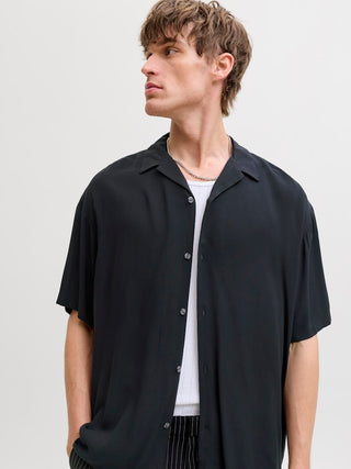 Ανδρικό πουκάμισο κοντομάνικο JJEJEFF RESORT SOLID SHIRT SS SN JACK&JONES 12288852 BLACK SS26