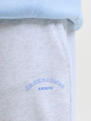 Ανδρική βερμούδα JPSTGORDON COLLEGE SWEAT SHORTS MID JACK&JONES 12289726 WHITE MELANGE SS26