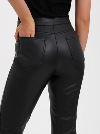 Γυναικείο παντελόνι δερματίνη VMBRENDA HR STRAIGHT PL ANK PANTS VERO MODA 10326695 Black W24/25