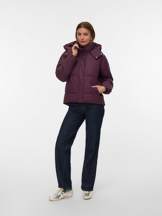 Γυναικείο μπουφάν VMGRETAKYLIE SHORT COATED JACKET Vero Moda 10311315 WINETASTING NOOS W26/27