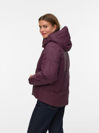 Γυναικείο μπουφάν VMGRETAKYLIE SHORT COATED JACKET Vero Moda 10311315 WINETASTING NOOS W26/27