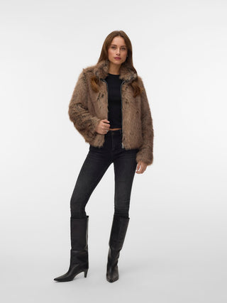 Γυναικεία γούνα VMSASCHA SHORT JACKET VERO MODA 10350811 SILVER MINK W26/27