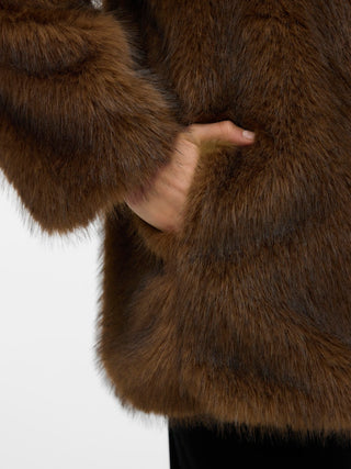 Γυναικεία γούνα VMGLORIA JACKET Vero Moda 10333912 Emperador W25/26