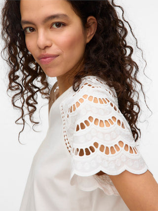 Γυναικεία μπλούζα κοντομάνικη VMBLASY S/S T-SHIRT JRS BTQ GA Vero Moda 10327083 Snow White SS25