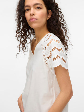 Γυναικεία μπλούζα κοντομάνικη VMBLASY S/S T-SHIRT JRS BTQ GA Vero Moda 10327083 Snow White SS25