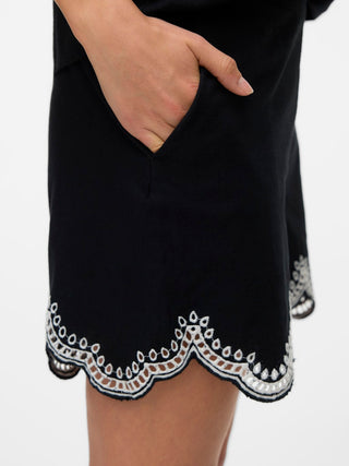 Γυναικείο σορτς VMDIANA MW SHORTS WVN BTQ Vero Moda 10329100 Black SS25