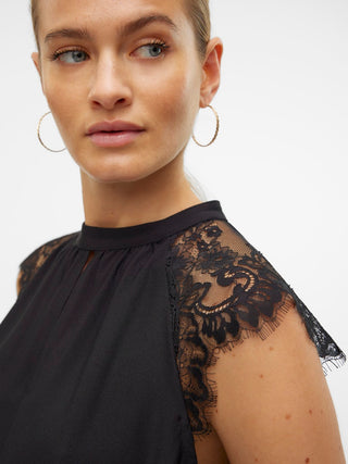 Γυναικείο top VMMILLA SL LACE TEE VERO MODA 10226072 BLACK NOOS SS26