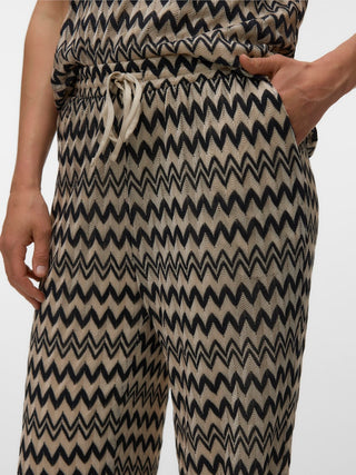 Γυναικεία παντελόνα VMVIOLA HW WIDE PANTS JRS VERO MODA 10344302 BLACK SS26