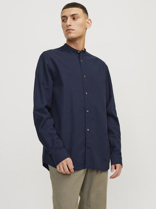 Ανδρικό πουκάμισο Comfort Fit 44% Cotton, 30% Recycled Cotton, 26% Linen JJESUMMER BAND LINEN BLEND SHIRT LS SN JACK & JONES 12248385 Navy Blazer S 24