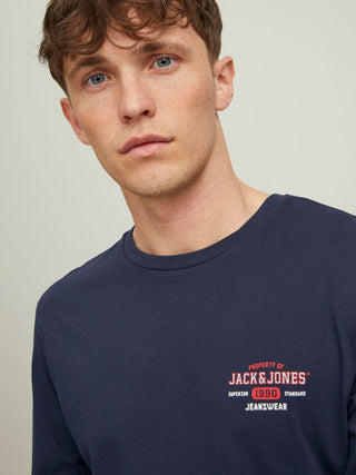 Ανδρική μακρυμάνικη μπλούζα με στάμπα JACK & JONES 12211357 ΜΠΛΕ