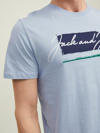 Ανδρικό t-shirt με στάμπα JACK & JONES 12210140 ΣΙΕΛ